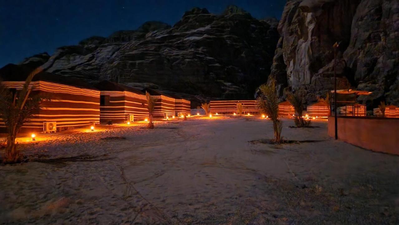 Moon Night Camp Hotel Wadi Rum Exterior photo